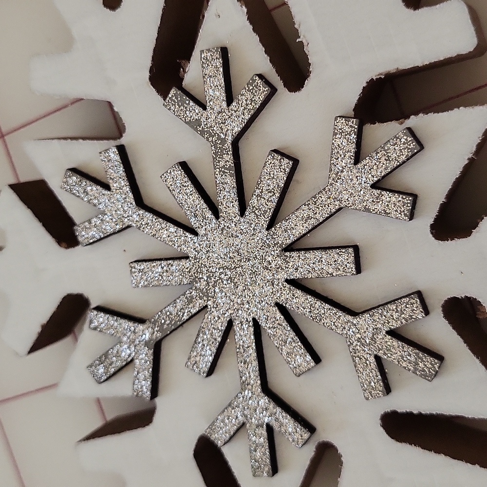 3 Snowflakes - Picture 5 of 5